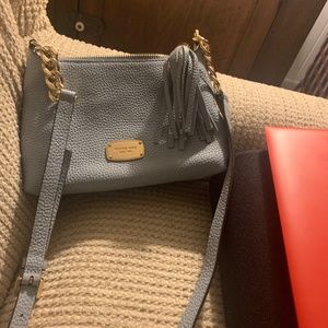 ***MICHAEL KORS PEBBLE LEATHER LT. BLUE CROSSBODY BAG NWOT/HAVE CARE CARD ***